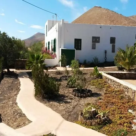 Las Casitas De Femes Sleeps 2 Pool Wifi Villa