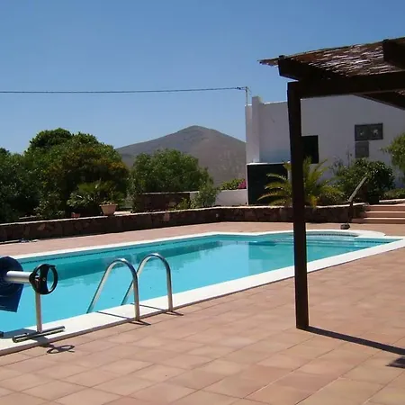 Las Casitas De Femes Sleeps 2 Pool Wifi