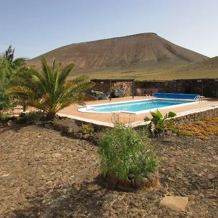 Las Casitas De Femes Sleeps 2 Pool Wifi